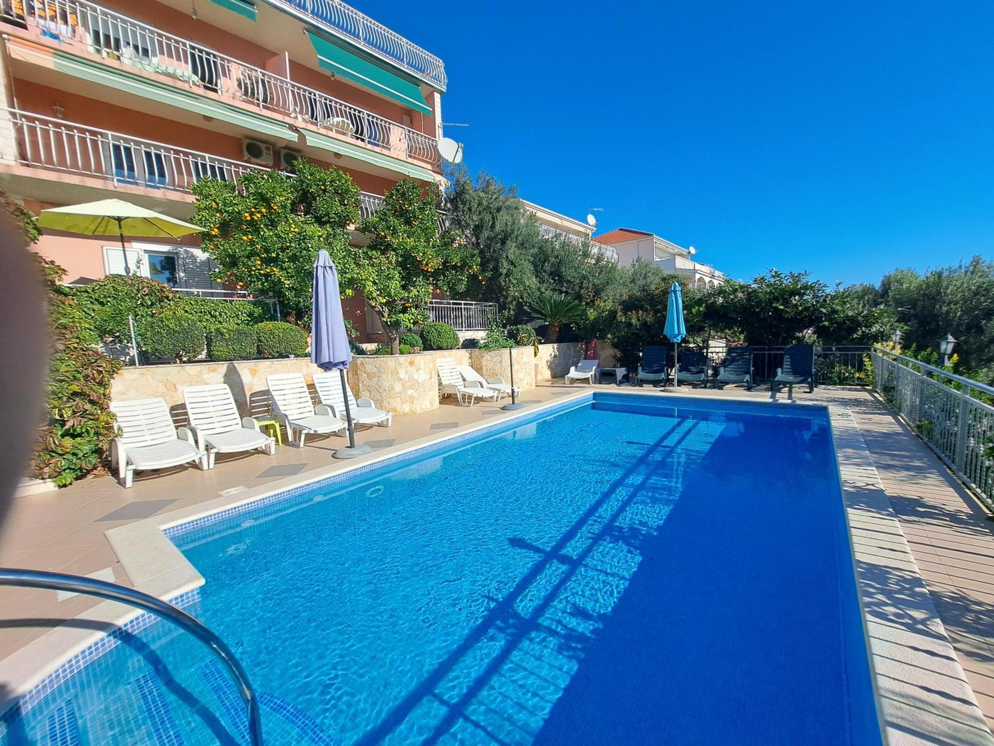 Apartments Zgogo Trogir Extérieur photo